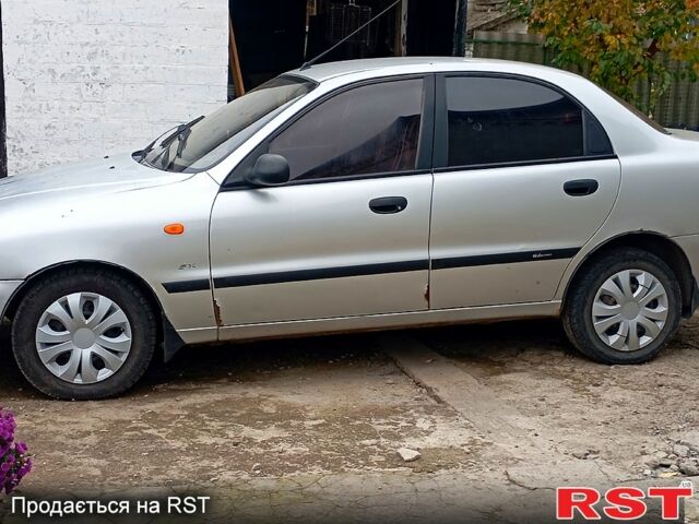 Серый Дэу Ланос, объемом двигателя 1.6 л и пробегом 197 тыс. км за 2000 $, фото 1 на Automoto.ua