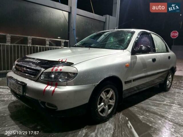 Серый Дэу Ланос, объемом двигателя 1.5 л и пробегом 289 тыс. км за 2200 $, фото 1 на Automoto.ua