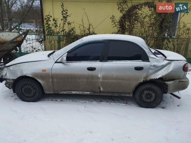 Сірий Деу Ланос, об'ємом двигуна 1.5 л та пробігом 200 тис. км за 1000 $, фото 1 на Automoto.ua