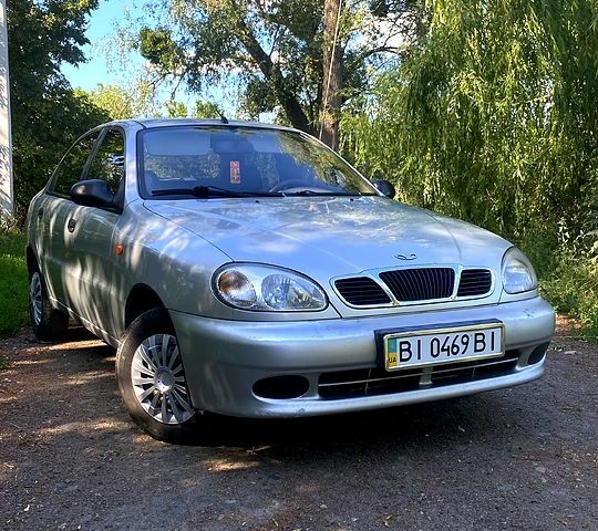 Серый Дэу Ланос, объемом двигателя 1.5 л и пробегом 254 тыс. км за 2200 $, фото 1 на Automoto.ua