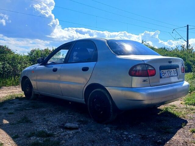 Серый Дэу Ланос, объемом двигателя 1.5 л и пробегом 440 тыс. км за 2000 $, фото 1 на Automoto.ua