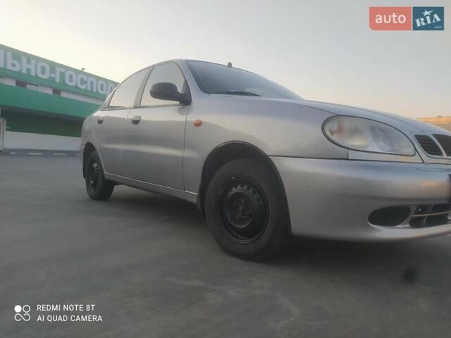 Серый Дэу Ланос, объемом двигателя 1.5 л и пробегом 316 тыс. км за 1900 $, фото 1 на Automoto.ua