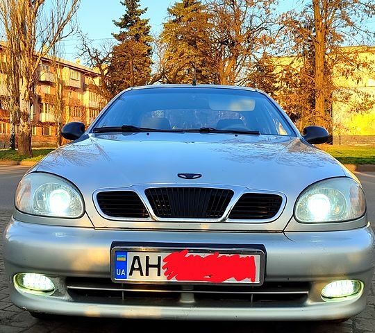 Серый Дэу Ланос, объемом двигателя 1.5 л и пробегом 253 тыс. км за 2200 $, фото 1 на Automoto.ua