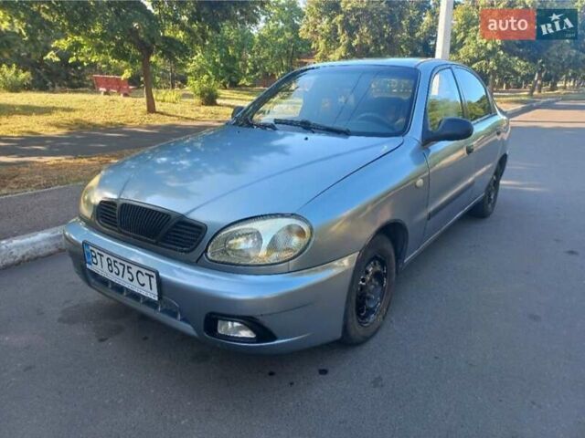 Сірий Деу Ланос, об'ємом двигуна 1.5 л та пробігом 200 тис. км за 2250 $, фото 1 на Automoto.ua