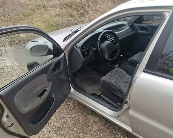 Сірий Деу Ланос, об'ємом двигуна 1.5 л та пробігом 500 тис. км за 1300 $, фото 1 на Automoto.ua