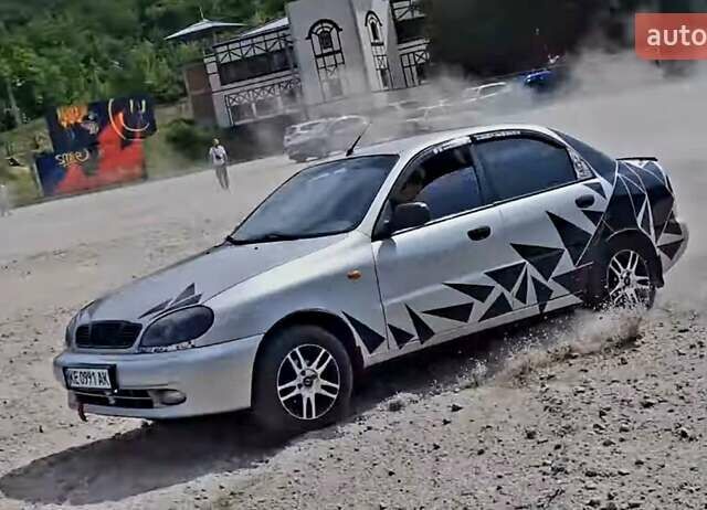 Серый Дэу Ланос, объемом двигателя 1.5 л и пробегом 238 тыс. км за 2499 $, фото 1 на Automoto.ua