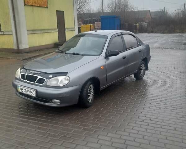 Серый Дэу Ланос, объемом двигателя 1.5 л и пробегом 235 тыс. км за 1950 $, фото 1 на Automoto.ua