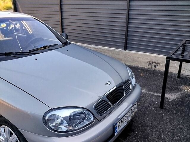 Серый Дэу Ланос, объемом двигателя 1.5 л и пробегом 247 тыс. км за 2800 $, фото 1 на Automoto.ua