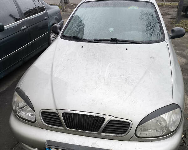 Серый Дэу Ланос, объемом двигателя 1.5 л и пробегом 230 тыс. км за 2000 $, фото 1 на Automoto.ua