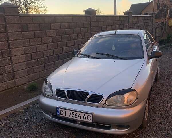 Серый Дэу Ланос, объемом двигателя 1.5 л и пробегом 228 тыс. км за 1900 $, фото 1 на Automoto.ua