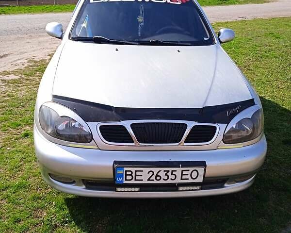 Серый Дэу Ланос, объемом двигателя 1.5 л и пробегом 230 тыс. км за 2000 $, фото 1 на Automoto.ua