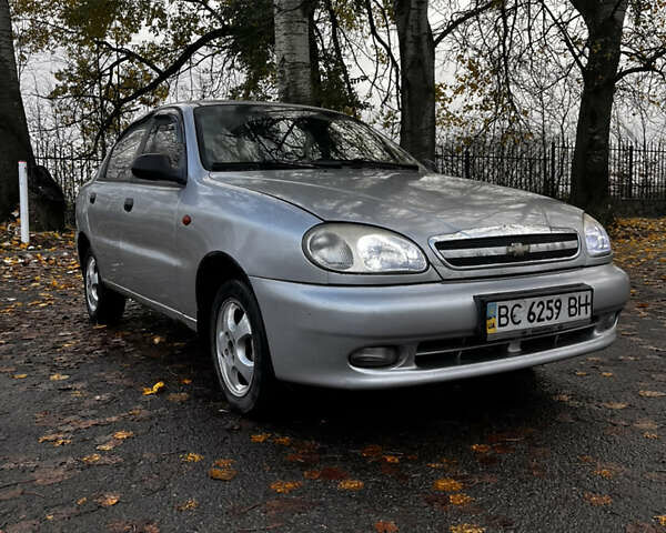 Серый Дэу Ланос, объемом двигателя 1.5 л и пробегом 200 тыс. км за 1600 $, фото 1 на Automoto.ua