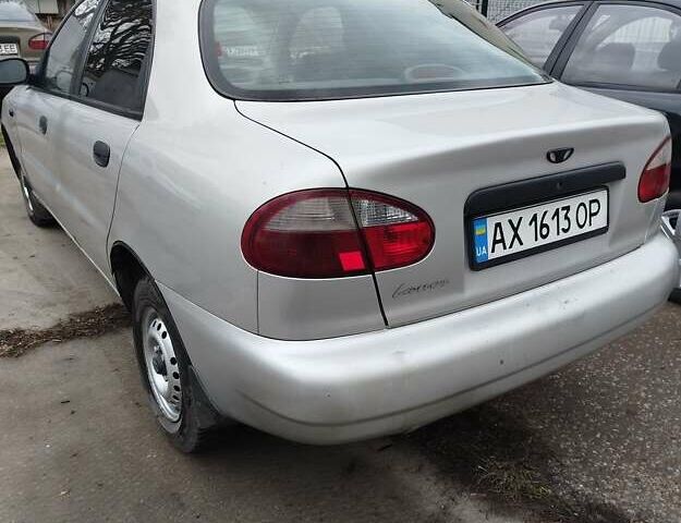 Сірий Деу Ланос, об'ємом двигуна 1.5 л та пробігом 271 тис. км за 2000 $, фото 1 на Automoto.ua