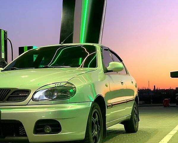 Сірий Деу Ланос, об'ємом двигуна 1.5 л та пробігом 384 тис. км за 2999 $, фото 1 на Automoto.ua