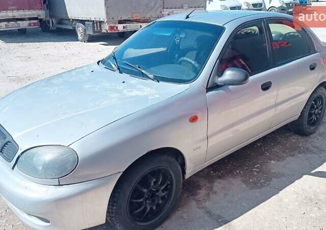 Серый Дэу Ланос, объемом двигателя 1.5 л и пробегом 300 тыс. км за 1500 $, фото 1 на Automoto.ua