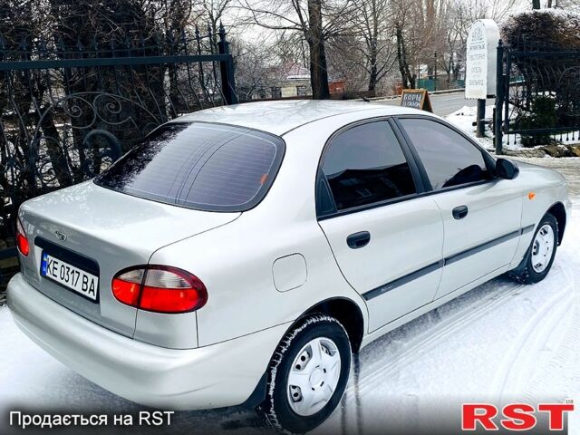 Сірий Деу Ланос, об'ємом двигуна 1.5 л та пробігом 160 тис. км за 2250 $, фото 1 на Automoto.ua