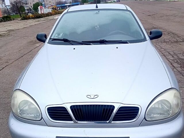 Сірий Деу Ланос, об'ємом двигуна 1.5 л та пробігом 216 тис. км за 1500 $, фото 1 на Automoto.ua