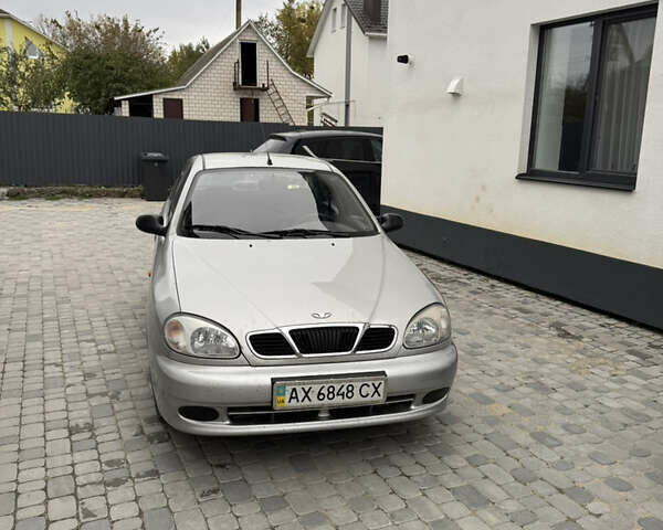 Сірий Деу Ланос, об'ємом двигуна 1.39 л та пробігом 81 тис. км за 2300 $, фото 1 на Automoto.ua