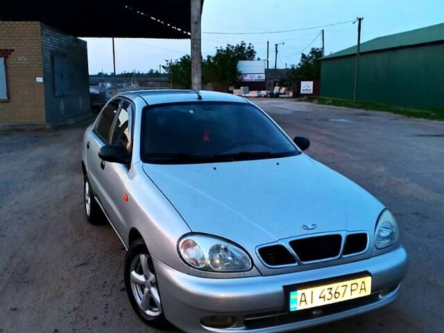 Сірий Деу Ланос, об'ємом двигуна 1.5 л та пробігом 0 тис. км за 2000 $, фото 1 на Automoto.ua
