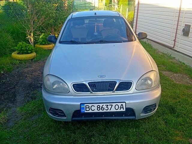 Дэу Ланос 2007 в Бориславе на Automoto.ua Серый Дэу Ланос, объемом двигателя 1.5 л и пробегом 295 тыс. км за 980 $, фото 1 на Automoto.ua