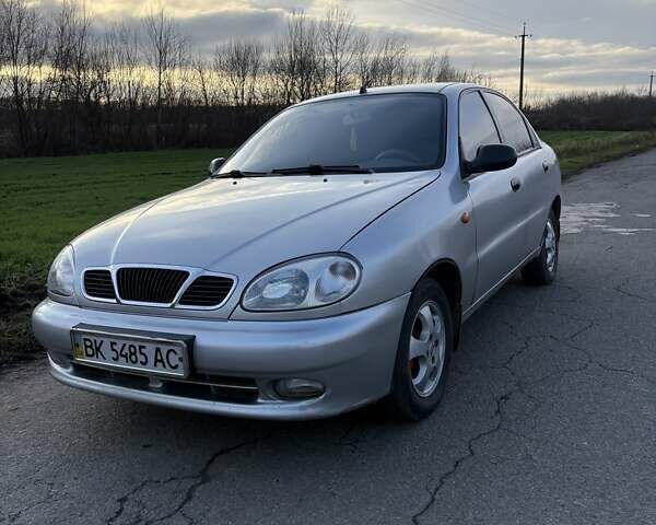 Сірий Деу Ланос, об'ємом двигуна 1.5 л та пробігом 245 тис. км за 2400 $, фото 1 на Automoto.ua