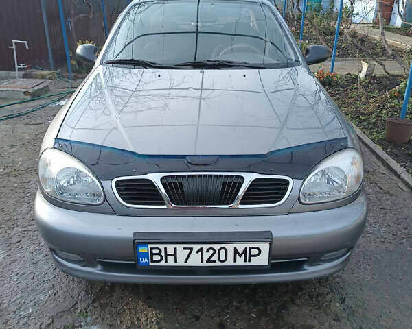 Серый Дэу Ланос, объемом двигателя 1.5 л и пробегом 138 тыс. км за 3100 $, фото 1 на Automoto.ua