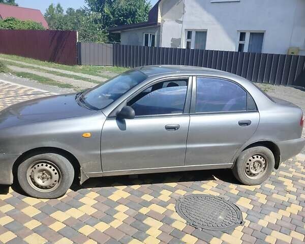 Дэу Ланос 2008 в Староконстантинов на Automoto.ua Серый Дэу Ланос, объемом двигателя 1.3 л и пробегом 220 тыс. км за 1600 $, фото 1 на Automoto.ua