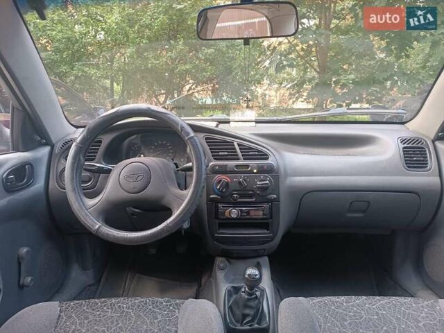 Серый Дэу Ланос, объемом двигателя 1.5 л и пробегом 249 тыс. км за 3100 $, фото 1 на Automoto.ua