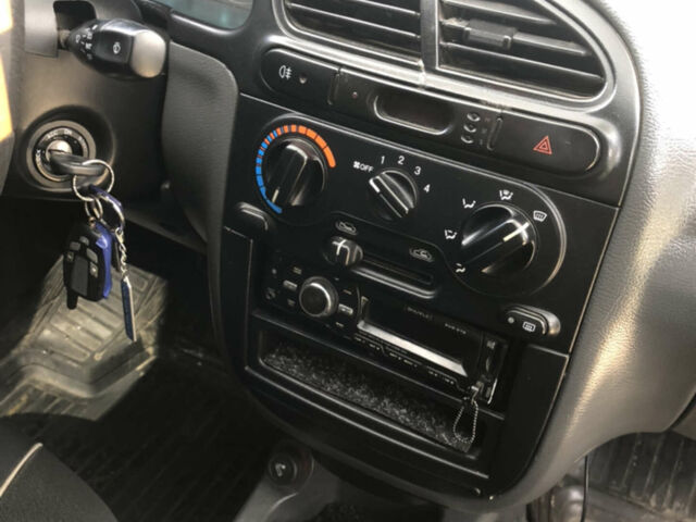 Сірий Деу Ланос, об'ємом двигуна 1.5 л та пробігом 186 тис. км за 2800 $, фото 1 на Automoto.ua