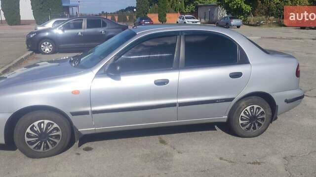 Серый Дэу Ланос, объемом двигателя 1.5 л и пробегом 220 тыс. км за 3000 $, фото 1 на Automoto.ua