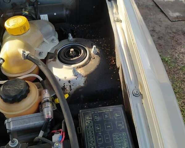 Сірий Деу Ланос, об'ємом двигуна 1.5 л та пробігом 140 тис. км за 3900 $, фото 1 на Automoto.ua