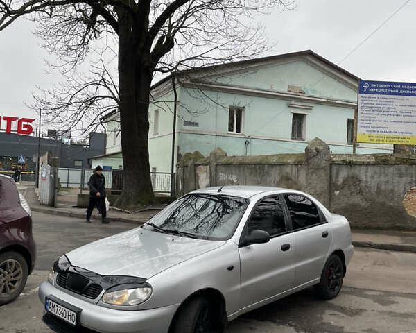 Серый Дэу Ланос, объемом двигателя 1.5 л и пробегом 200 тыс. км за 2100 $, фото 1 на Automoto.ua