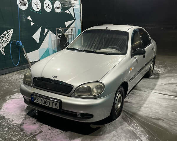 Серый Дэу Ланос, объемом двигателя 1.5 л и пробегом 200 тыс. км за 1300 $, фото 1 на Automoto.ua