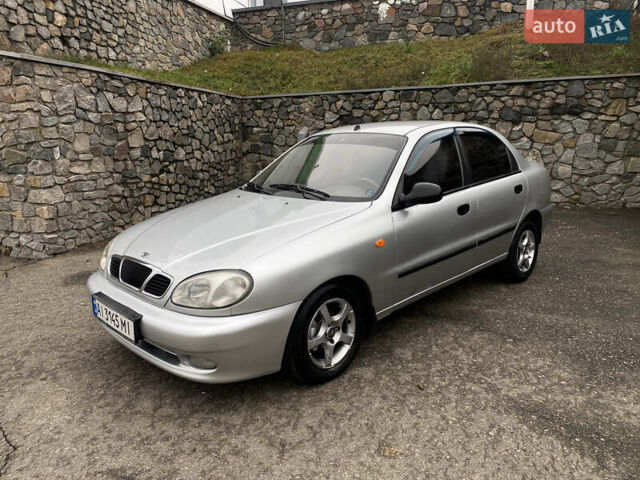 Серый Дэу Ланос, объемом двигателя 1.5 л и пробегом 182 тыс. км за 2600 $, фото 1 на Automoto.ua