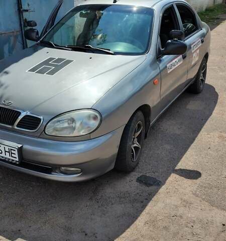 Серый Дэу Ланос, объемом двигателя 1.5 л и пробегом 262 тыс. км за 3000 $, фото 1 на Automoto.ua