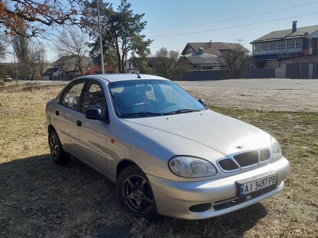 Сірий Деу Ланос, об'ємом двигуна 1.5 л та пробігом 190 тис. км за 3200 $, фото 1 на Automoto.ua