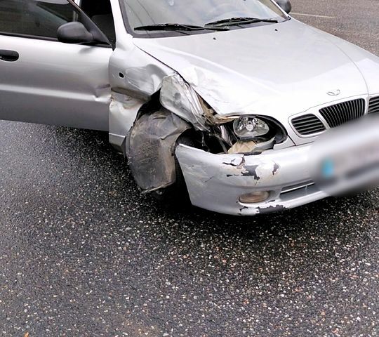 Сірий Деу Ланос, об'ємом двигуна 1.5 л та пробігом 195 тис. км за 1700 $, фото 1 на Automoto.ua