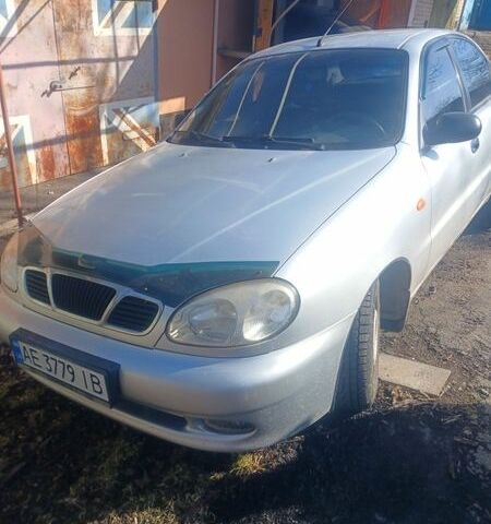 Серый Дэу Ланос, объемом двигателя 1.39 л и пробегом 140 тыс. км за 2000 $, фото 1 на Automoto.ua