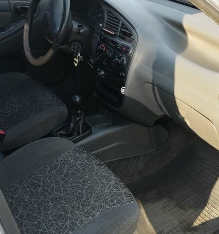 Серый Дэу Ланос, объемом двигателя 1.5 л и пробегом 168 тыс. км за 2100 $, фото 1 на Automoto.ua