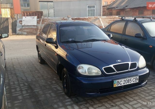 Синий Дэу Ланос, объемом двигателя 1.3 л и пробегом 247 тыс. км за 500 $, фото 1 на Automoto.ua