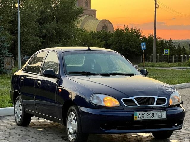 Синий Дэу Ланос, объемом двигателя 1.3 л и пробегом 200 тыс. км за 1070 $, фото 1 на Automoto.ua
