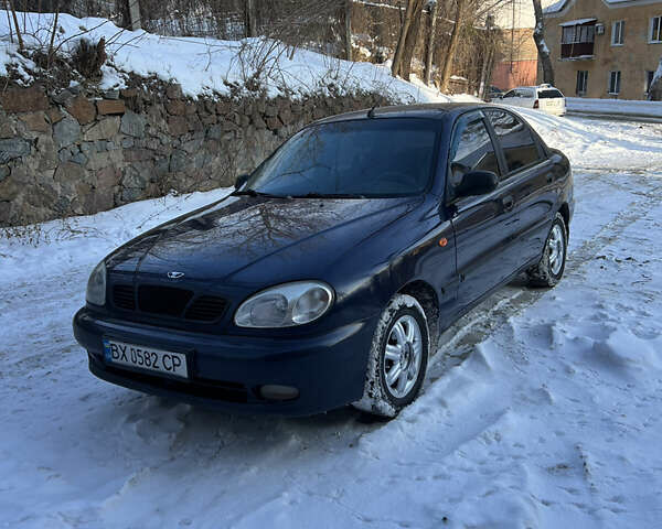Синий Дэу Ланос, объемом двигателя 1.5 л и пробегом 256 тыс. км за 2200 $, фото 1 на Automoto.ua