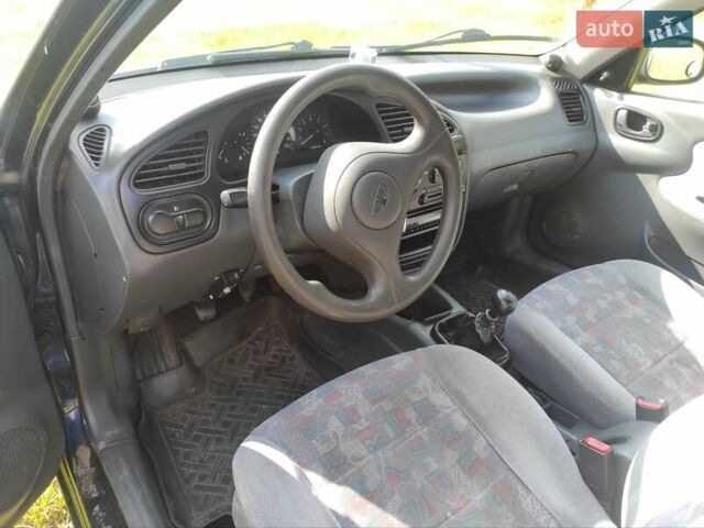 Синий Дэу Ланос, объемом двигателя 1.5 л и пробегом 370 тыс. км за 1600 $, фото 1 на Automoto.ua