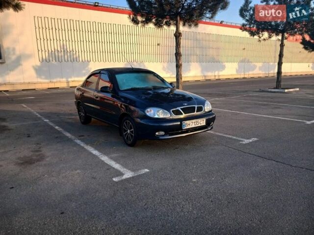 Синий Дэу Ланос, объемом двигателя 1.5 л и пробегом 300 тыс. км за 3200 $, фото 1 на Automoto.ua