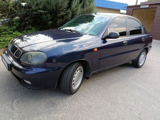 Синий Дэу Ланос, объемом двигателя 1.5 л и пробегом 172 тыс. км за 3500 $, фото 1 на Automoto.ua