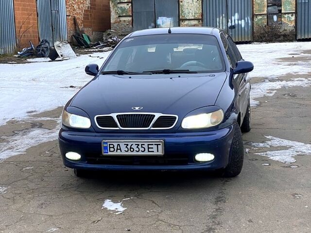 Синий Дэу Ланос, объемом двигателя 1.5 л и пробегом 200 тыс. км за 2700 $, фото 1 на Automoto.ua