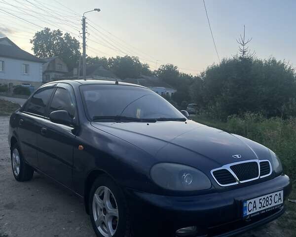 Синий Дэу Ланос, объемом двигателя 1.5 л и пробегом 274 тыс. км за 2000 $, фото 1 на Automoto.ua