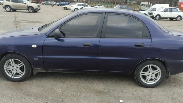 Синій Деу Ланос, об'ємом двигуна 1.6 л та пробігом 241 тис. км за 2850 $, фото 1 на Automoto.ua