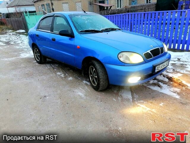 Синий Дэу Ланос, объемом двигателя 1.5 л и пробегом 1700 тыс. км за 2000 $, фото 1 на Automoto.ua