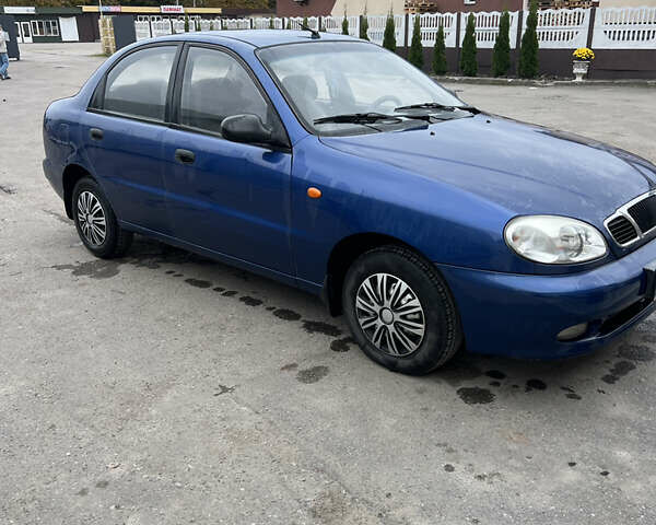 Синий Дэу Ланос, объемом двигателя 1.5 л и пробегом 270 тыс. км за 1900 $, фото 1 на Automoto.ua